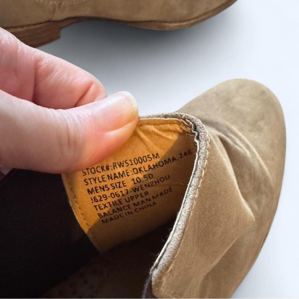 Robert Wayne Men's Tan Suede Chelsea Boots 10.5 - Picture 5 of 7